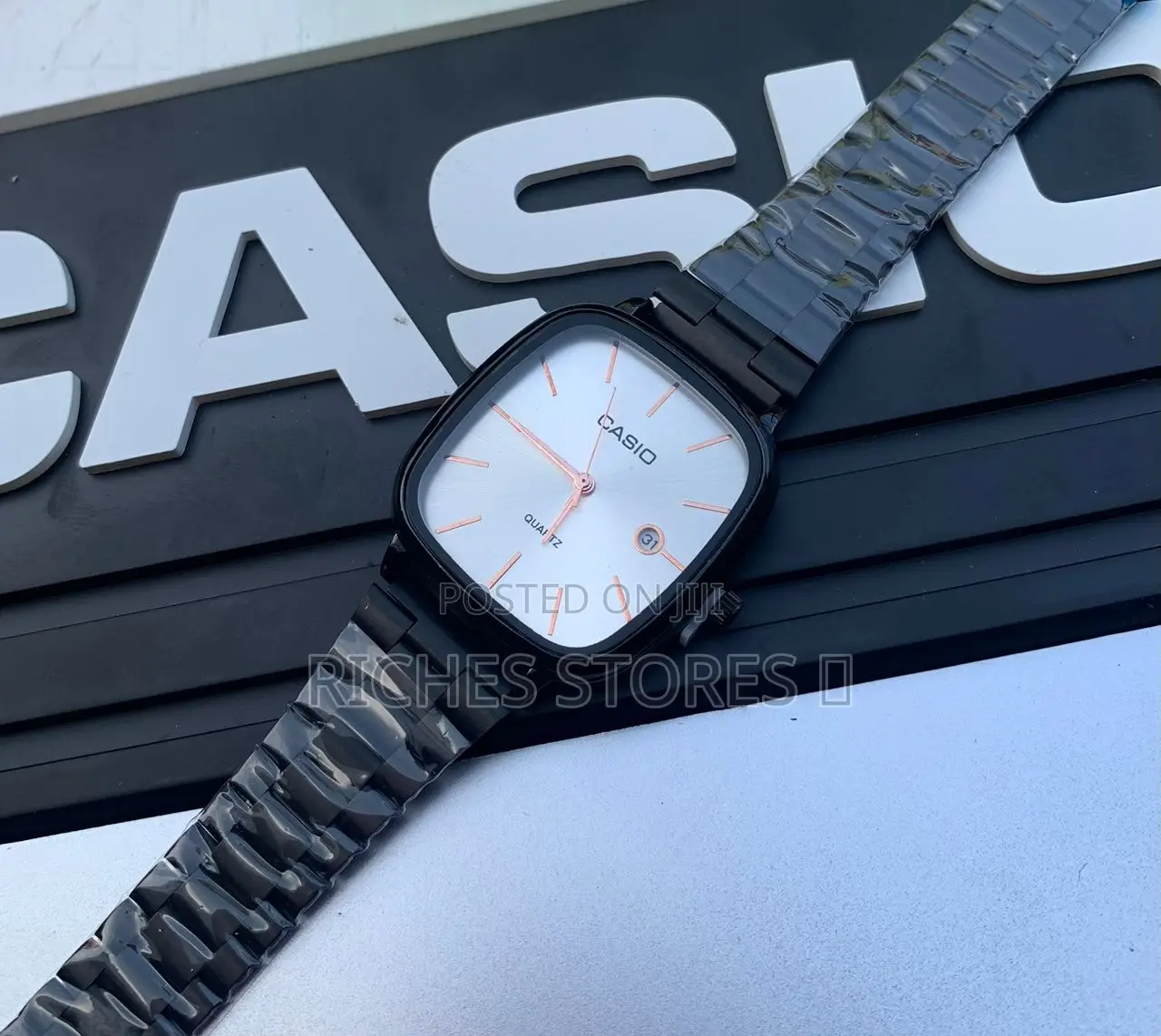 Casio Chain Analog Watch