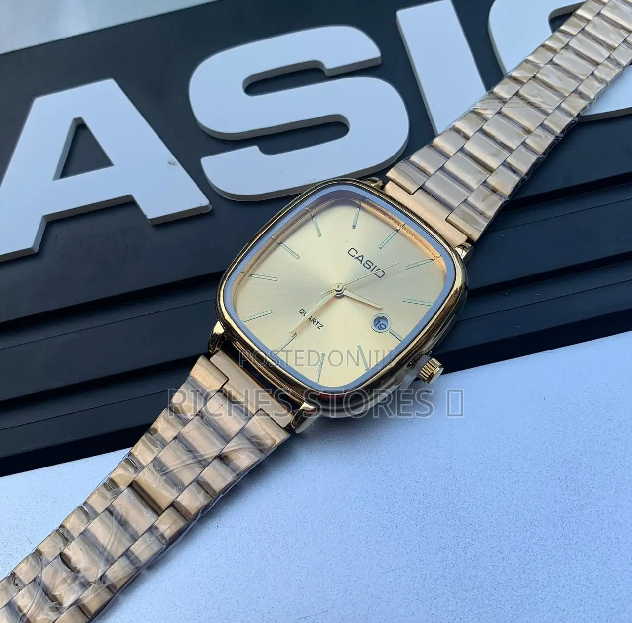Casio Chain Analog Watch