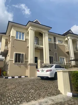 Furnished 4bdrm Duplex in Olive Court Agodi for rent