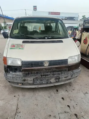 Volkswagen Transporter 2000 White