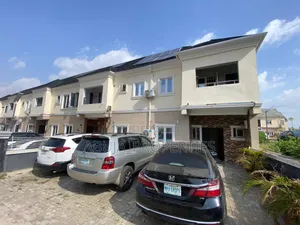 4bdrm Duplex in In An Estate Close, Idu for rent