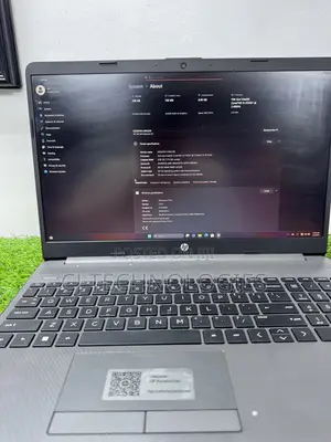 Laptop HP 250 G10 8GB Intel Core i5 SSD 256GB