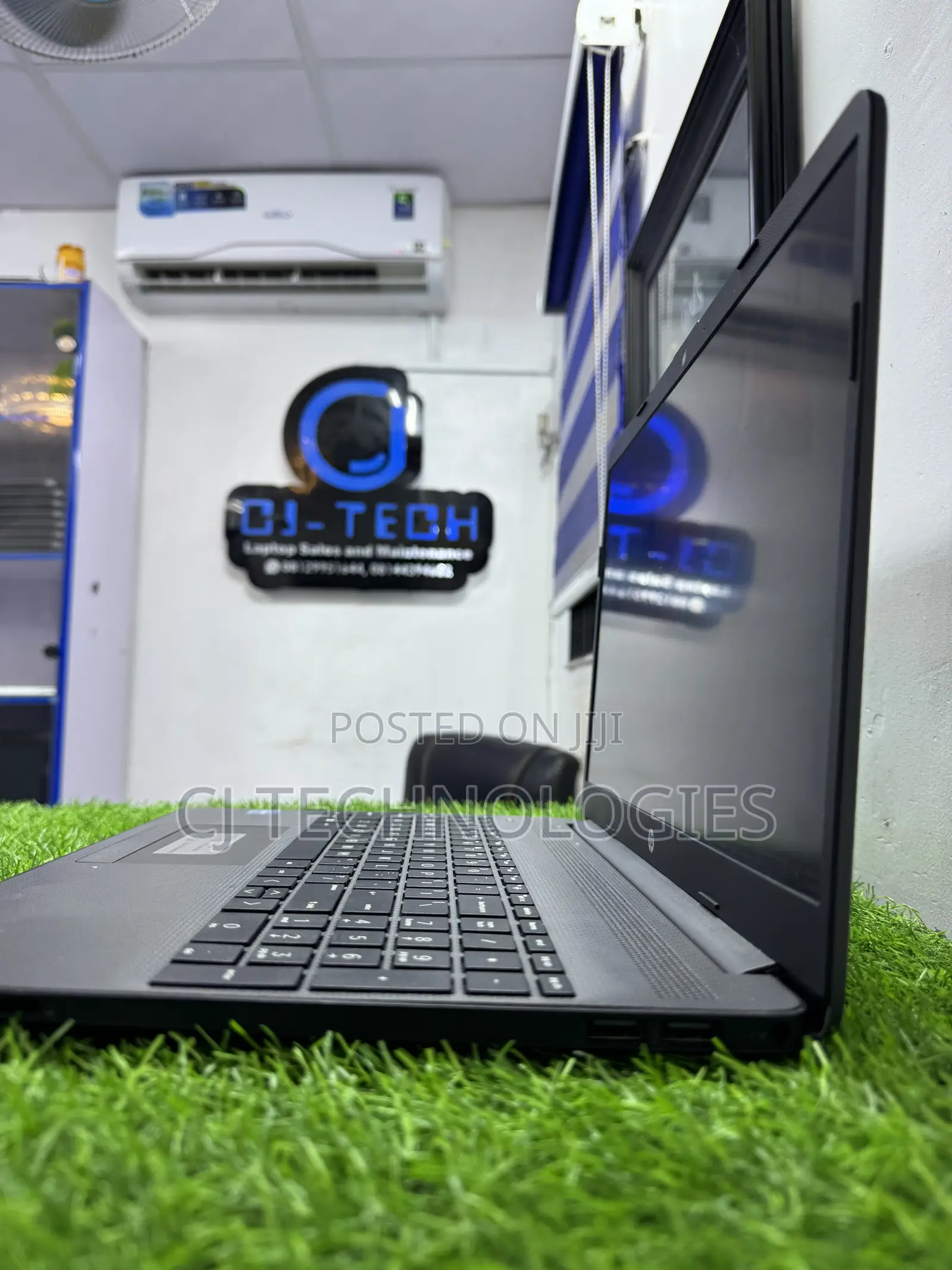 Laptop HP 250 G10 8GB Intel Core i5 SSD 256GB