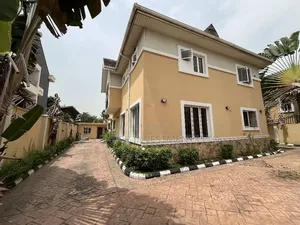 5bdrm Duplex in Banana Island for rent