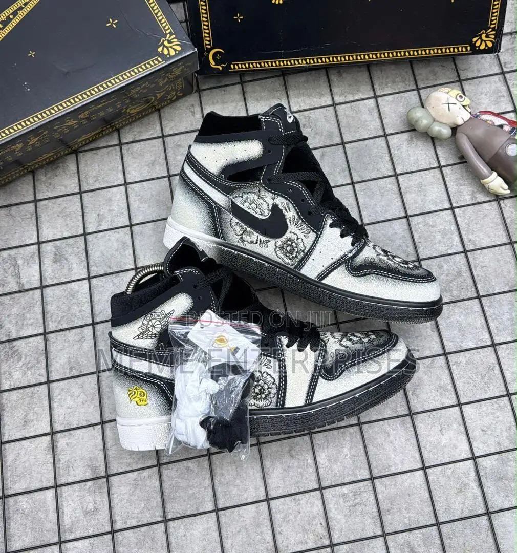 White Black Jordan 