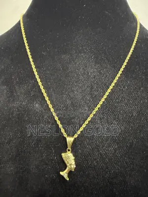 Italy 750 Tested 18karat Gold Twist With Africa Head Pendant