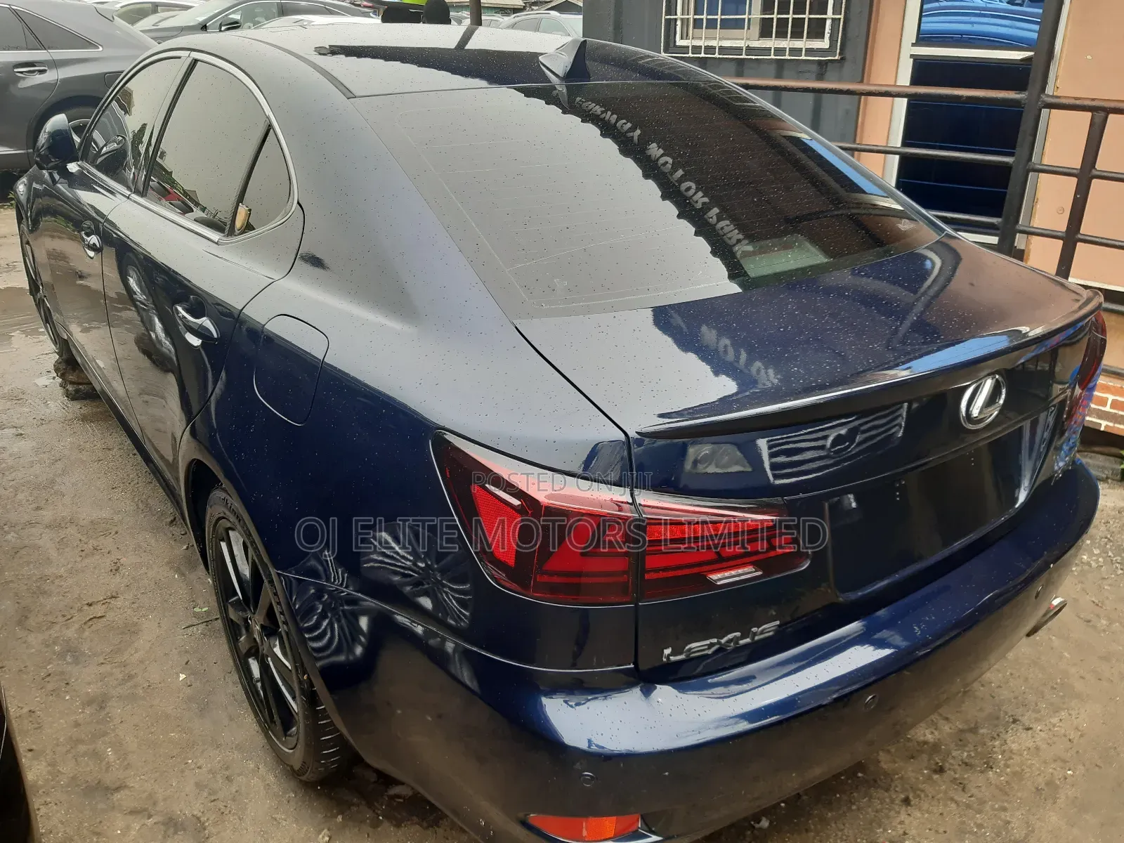 Lexus IS 250 Automatic 2011 Blue