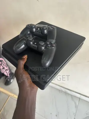 Clean Use Ps4 No Games 2pads Buy With Disc