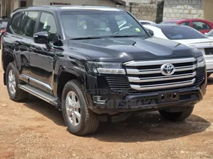 New Toyota Land Cruiser LC250 2025 Black