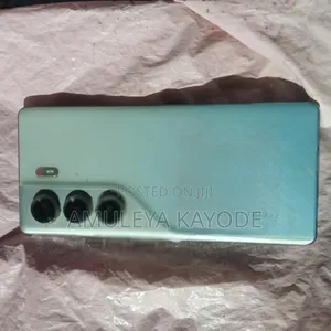 Tecno Camon 40 Pro 4G 256 GB