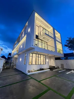 5bdrm Mansion in Apo Resettlement for sale