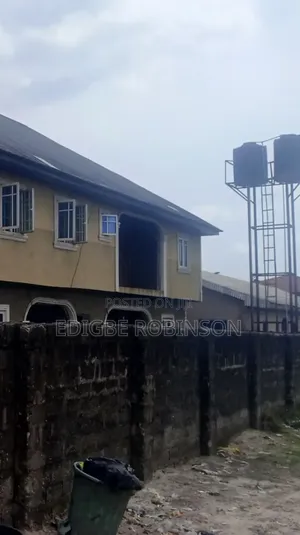 6bdrm House in Ug Estate, Okpe for sale
