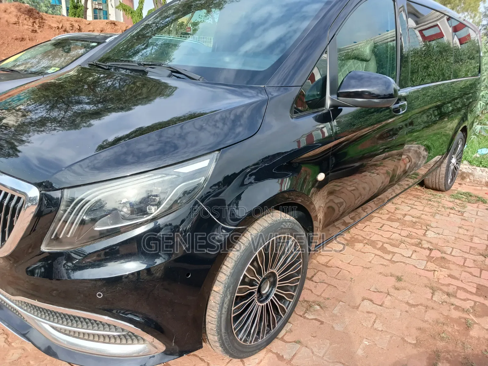 Mercedes-Benz VS680L Maybach 2019 Black