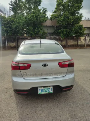 Kia Rio EX 4dr Sedan (1.6L 4cyl 6A) 2013 Silver