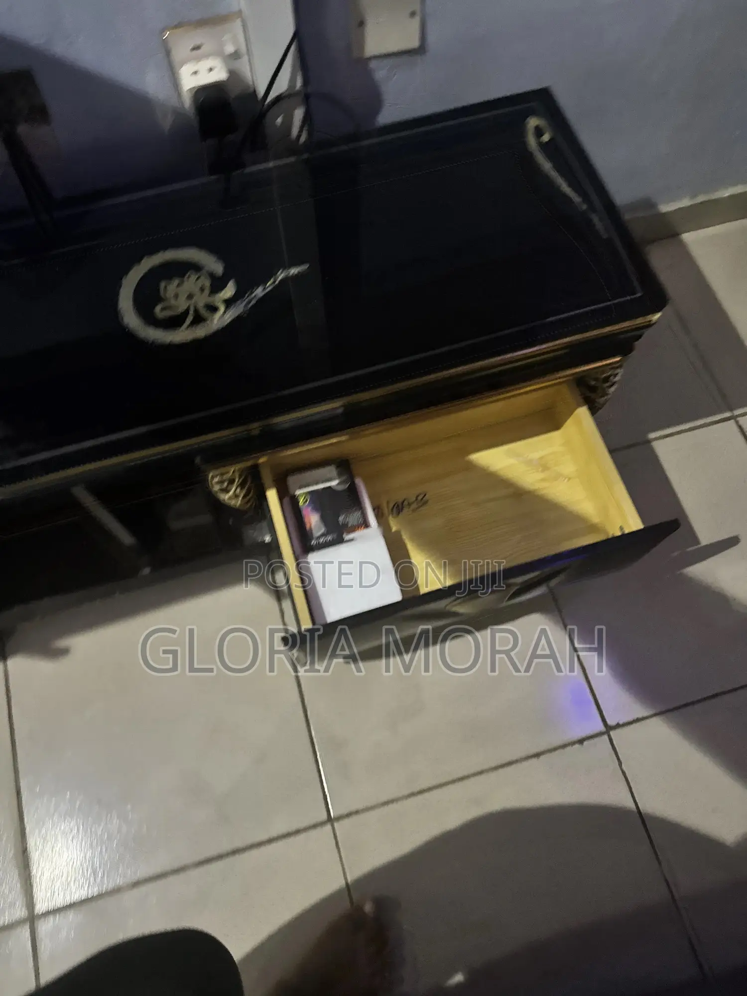 Furniture Side Table