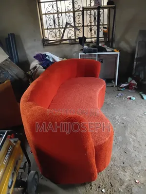 Modern Curved Sofa Chair