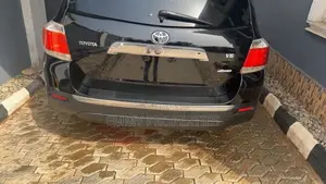 Toyota Highlander 2012 Black
