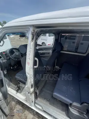 Daihatsu Hijet 2012 White