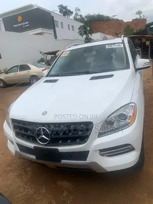 Mercedes-Benz M Class ML350 4dr SUV (3.5L 6cyl 7A) 2014 White