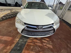 Toyota Camry 2017 White