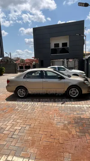 Toyota Corolla LE 2006 Gold