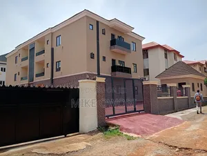 3bdrm Block of Flats in Mabushi for sale