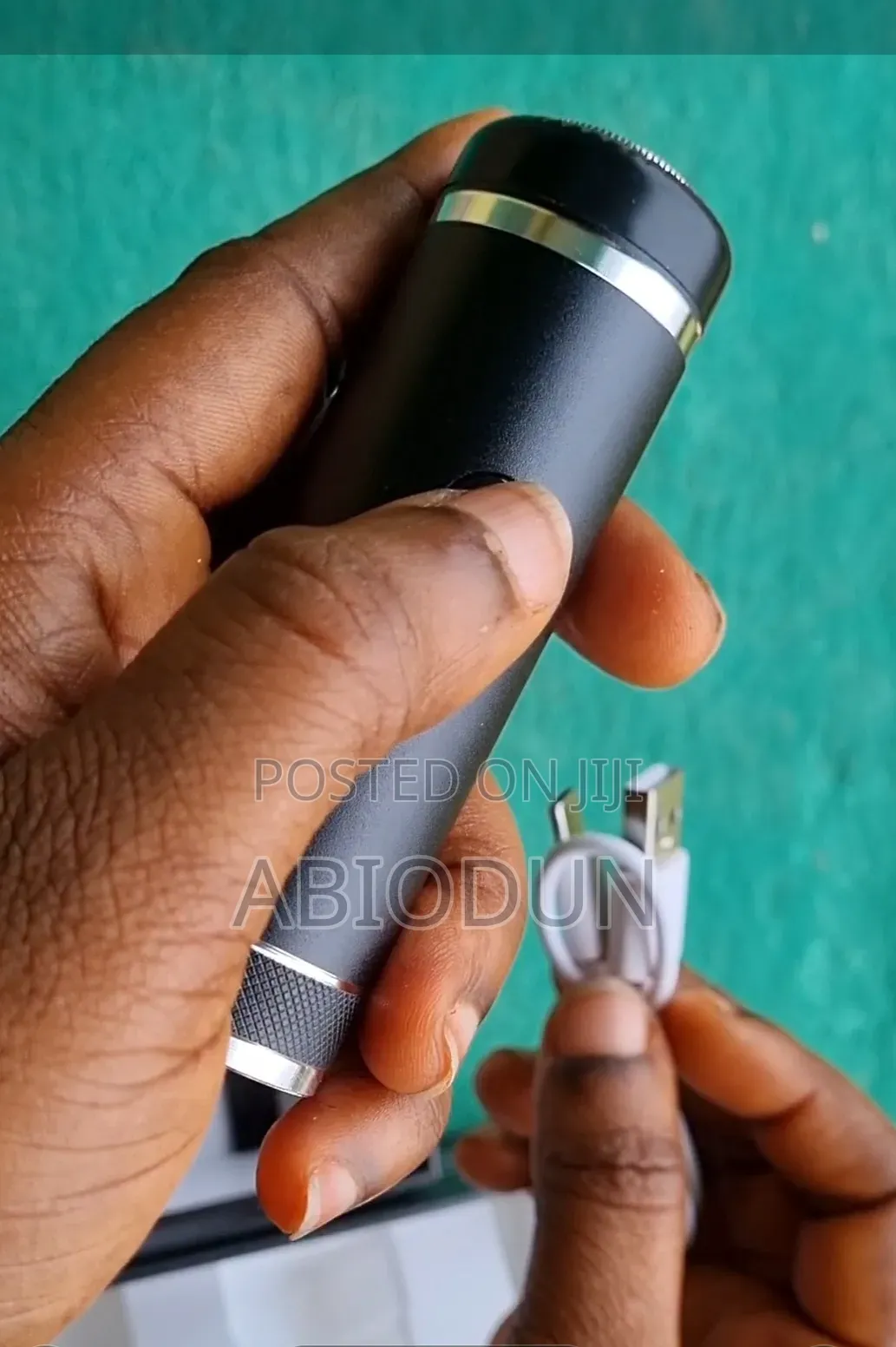 Portable Rechargeable Shaver