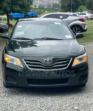 Toyota Camry LE 4dr Sedan (2.5L 4cyl 6AM) 2010 Green