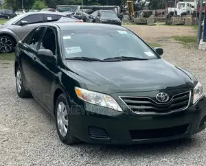 Toyota Camry LE 4dr Sedan (2.5L 4cyl 6AM) 2010 Green