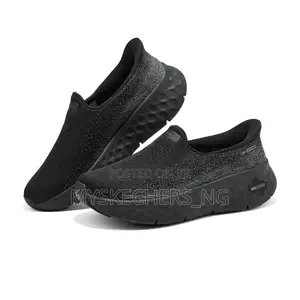Skechers Max Cushion
