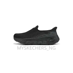 Skechers Max Cushion