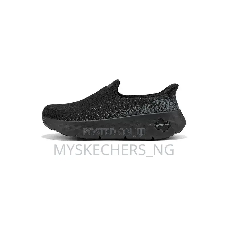 Skechers Max Cushion