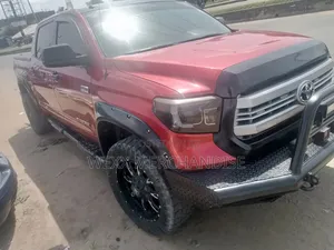 Toyota Tundra SR 4dr Double Cab 4WD SB (5.7L 8cyl 6A) 2015 Red