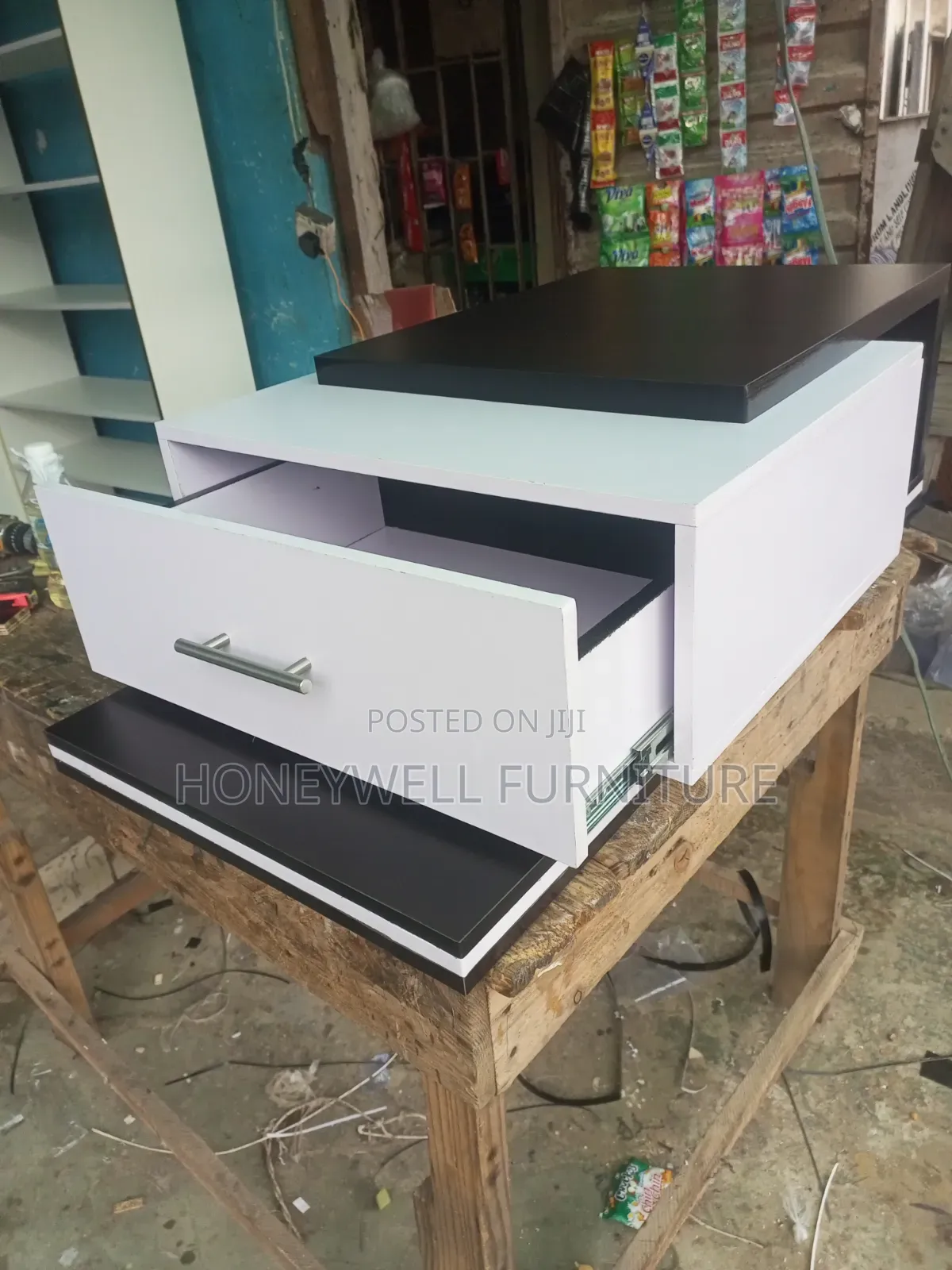 Black and White Coffee Table With Drawer