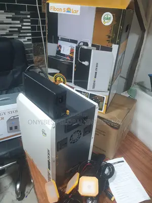 2kwh+1000watts Solar Generator Comes With 2unit 300watts Solar Panel