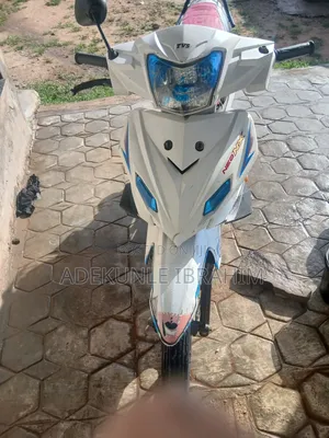 TVS Neo NX 2025 White