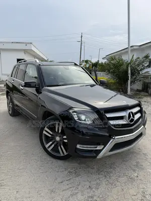 Mercedes-Benz GLK-Class Base GLK 350 4dr AWD 4MATIC (3.5L 6cyl 7A) 2015