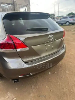 Toyota Venza V6 AWD 2011 Brown