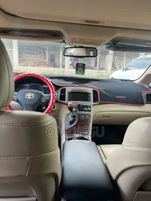 Toyota Venza V6 AWD 2011 Brown