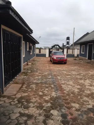 1bdrm Room & Parlour in Auchi Bypass, Benin City for rent
