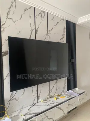 Hisense 65inches