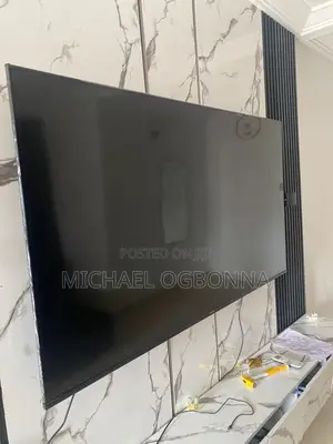 Hisense 65inches