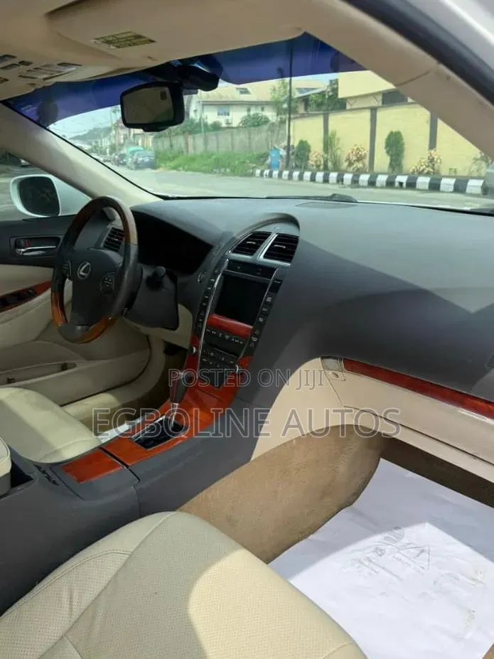 Lexus ES 350 2010 White