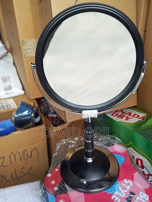 Magnifying Mirror