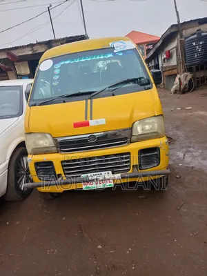 Suzuki Every 2019 Yellow
