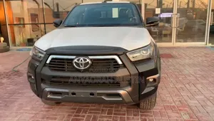 New Toyota Hilux 2025 Black