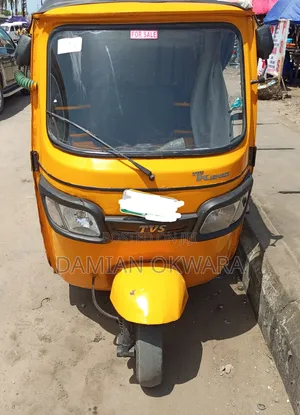 TVS King Cargo 2023 Yellow