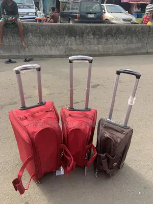 Rolling Traveling Bags 40000 for Small Size
