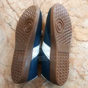 Beautiful Unisex Sneakers
