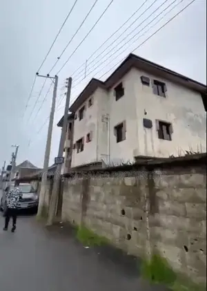 3bdrm Block of Flats in Uzoba for sale